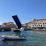 Tal 4* Tisno